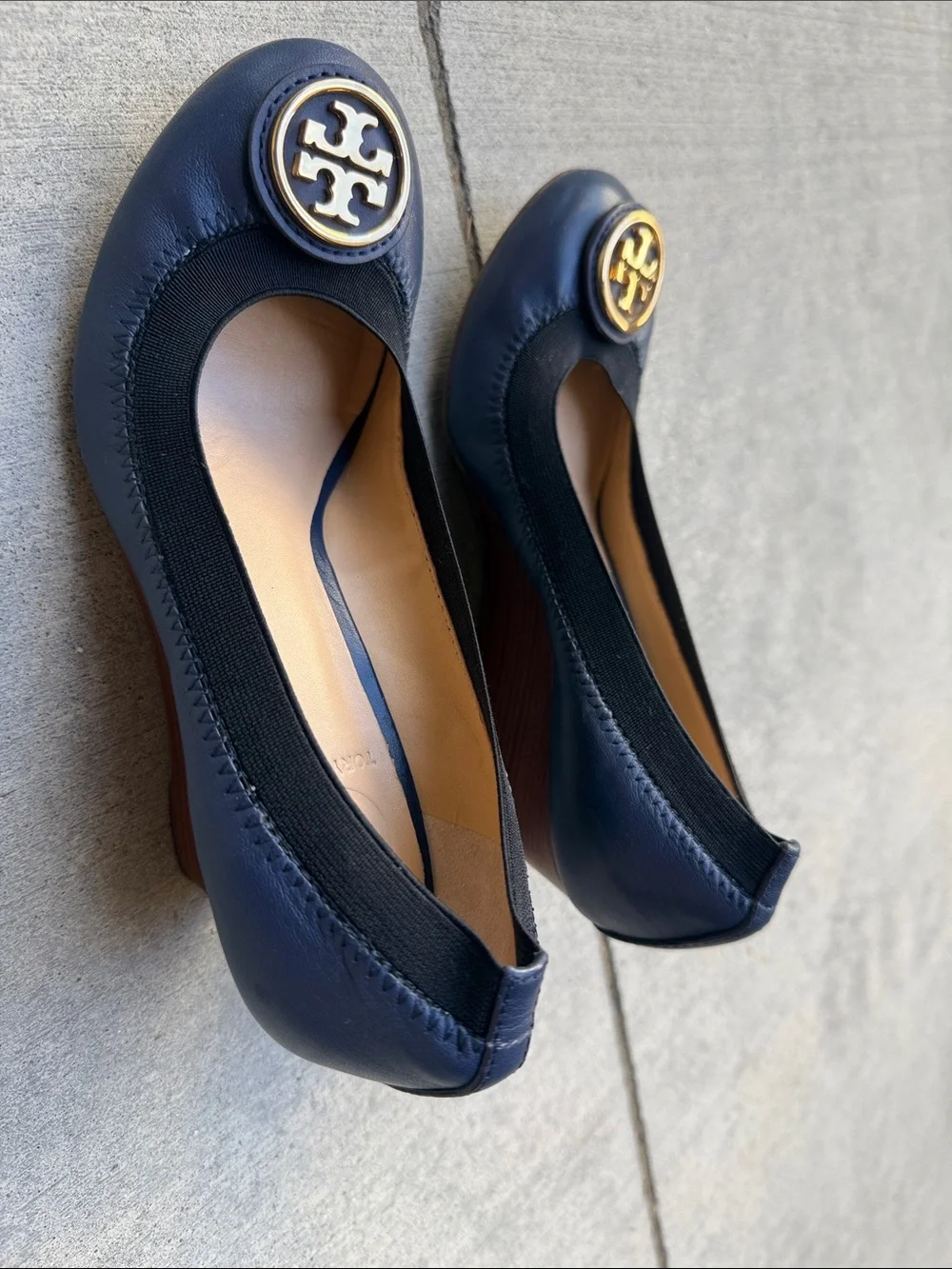 Tory Burch Caroline 65mm Wedge Ballet Flats – Navy